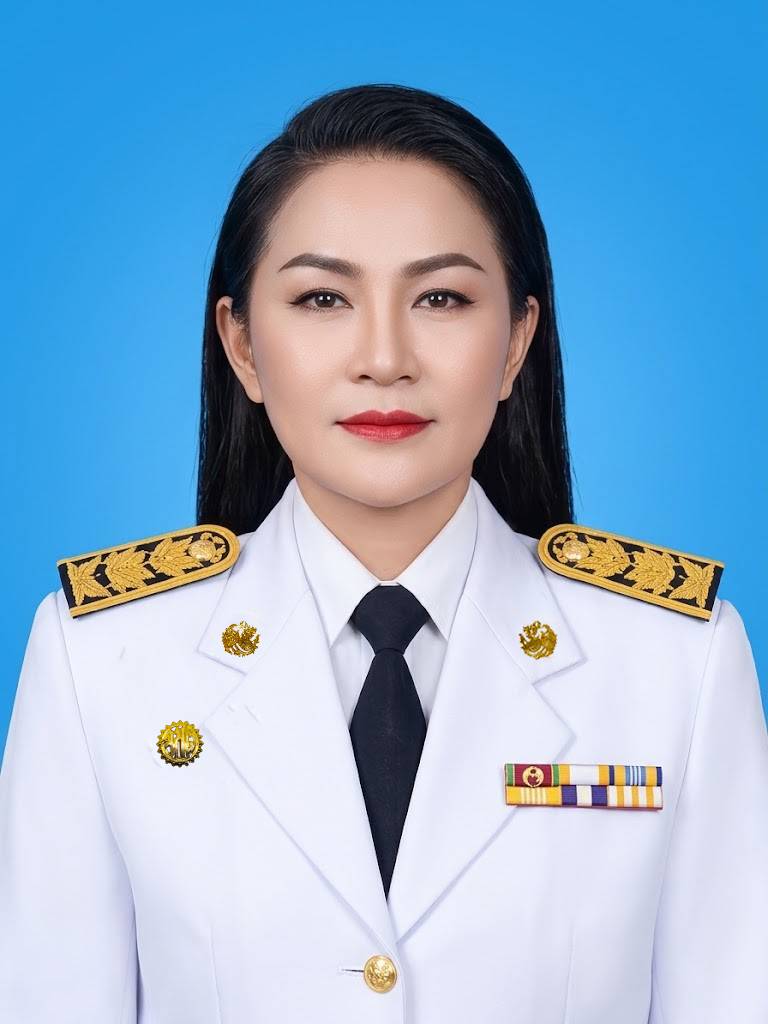 นางสาวดนิตา สีดามาตย์
